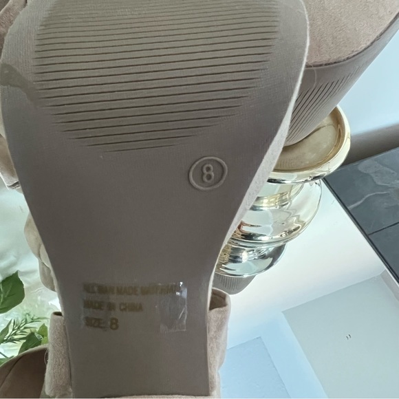 Fashion Nova beige plot twist heel - Picture 5 of 8